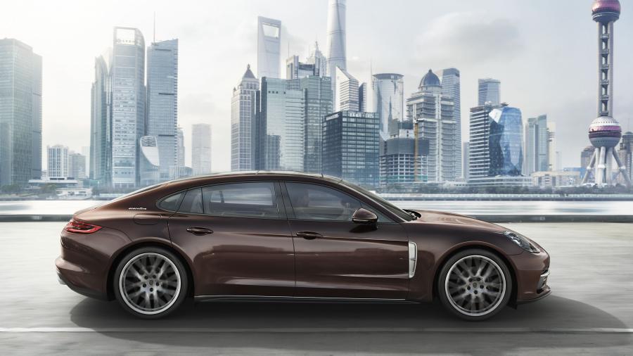  Porsche Panamera Executive 2017 года  (WW) (фото 1 из 2)